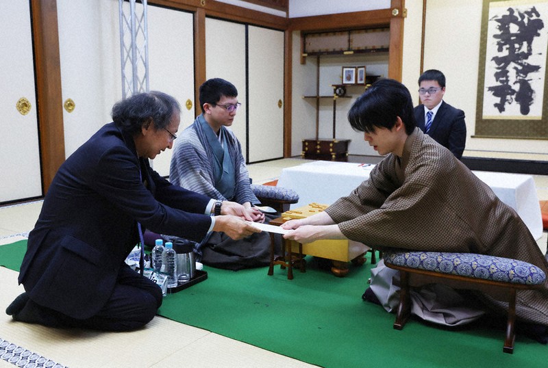 ALSOK杯第75期王将戦：第2局 再び角換わり戦 | 毎日新聞