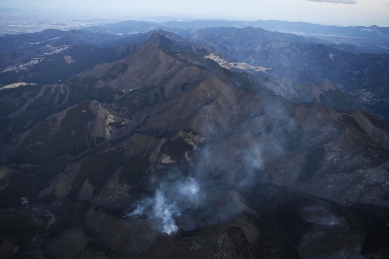 群馬で山林火災 県が自衛隊に災害派遣要請 [写真特集1/5] | 毎日新聞