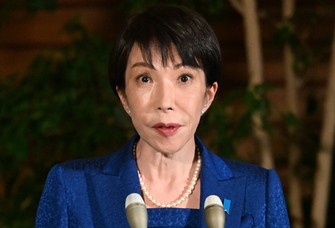衆院解散を受け、報道陣の取材に応じる高市早苗首相=首相官邸で2026年1月23日、平田明浩撮影