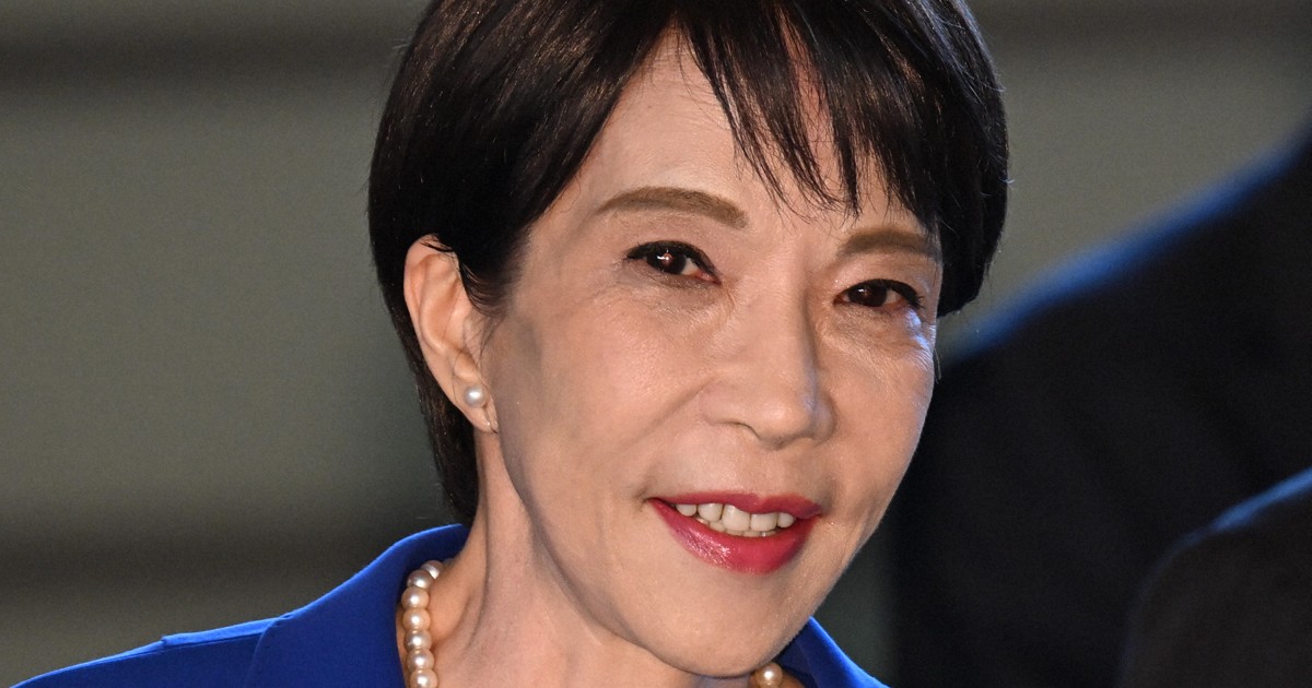 首相官邸に入る高市早苗首相＝2026年1月26日午前11時55分、平田明浩撮影