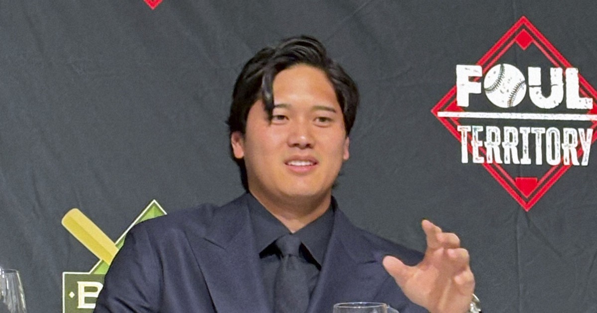Baseball: Two-way superstar Ohtani gives English speech at New York gala