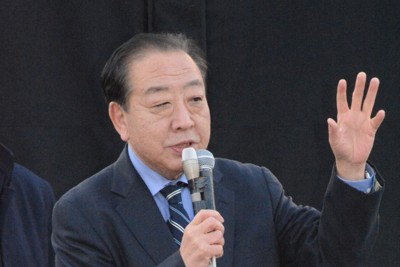 JR宇都宮駅前で演説する中道改革連合の野田佳彦共同代表＝宇都宮市で2026年1月27日午後4時29分、池田一生撮影