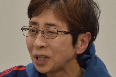 大須賀しづか氏＝稲垣洋介撮影