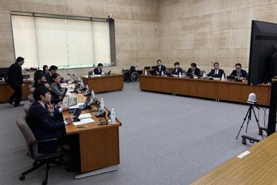 11月に開かれた県議会の「若者・女性に選ばれる地域社会づくり特別委員会」＝山口市滝町の県庁で、202511月20日午後1時2分、小澤優奈撮影