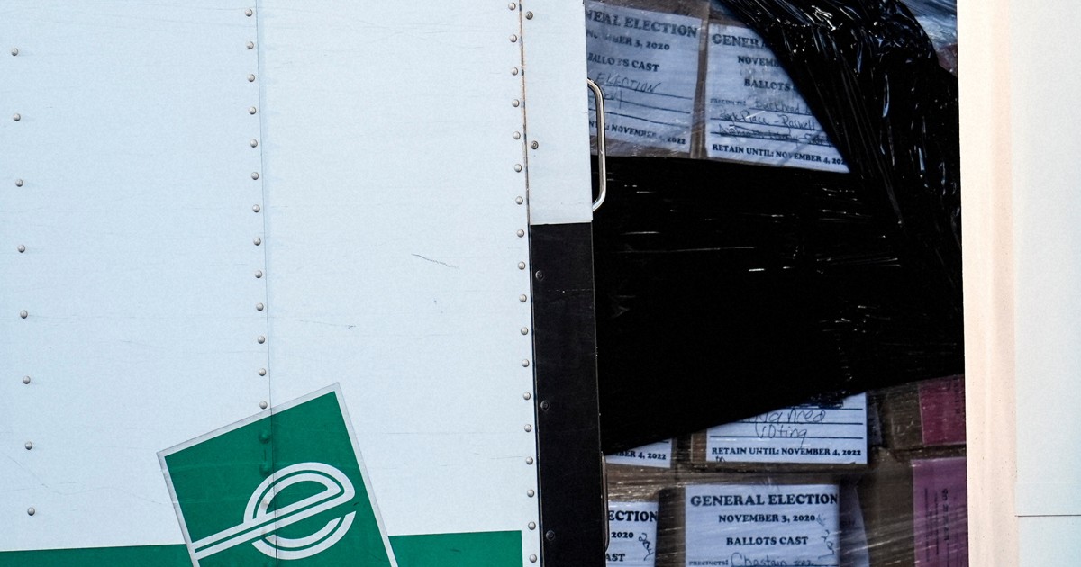 FBI、トランプ氏が「選挙不正」主張の郡で選管を捜索