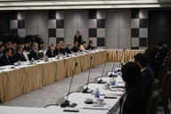 連合の芳野友子会長と経団連の筒井義信会長が2026年1月27日、東京都内で会談。今年の春闘が事実上スタートした＝塩田彩撮影