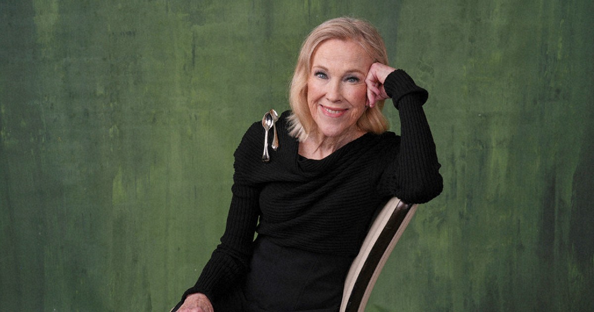 Catherine O'Hara, Emmy-winning comic actor of 'Schitt's Creek' and Home Alone' fame, dies at 71