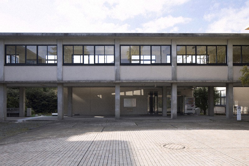 1960年福岡女学院創立75周年新校舎献堂記念、 レトロの美：福岡女学院 福岡市南区 あふれる光の下で | 毎日新聞