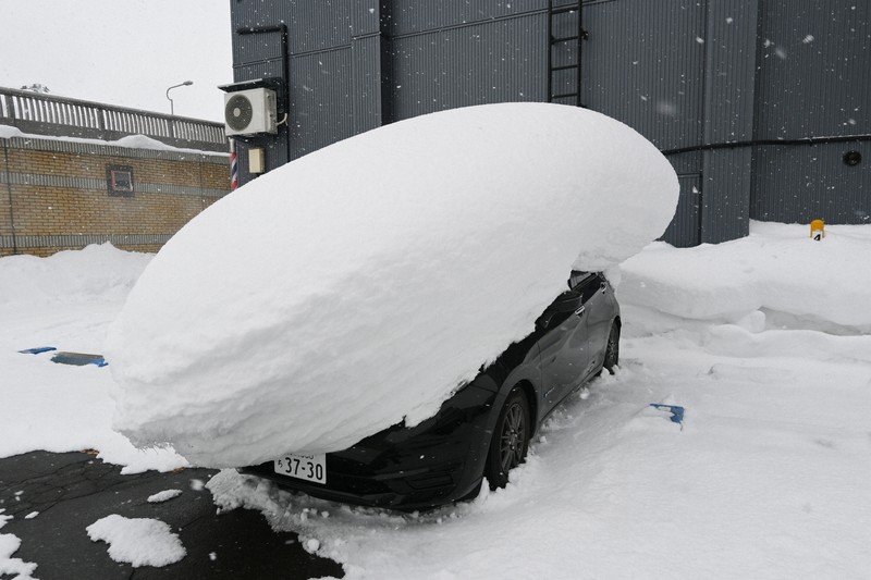 除雪中だったか 青森で死亡事故相次ぐ 積雪183センチで相談殺到 [写真