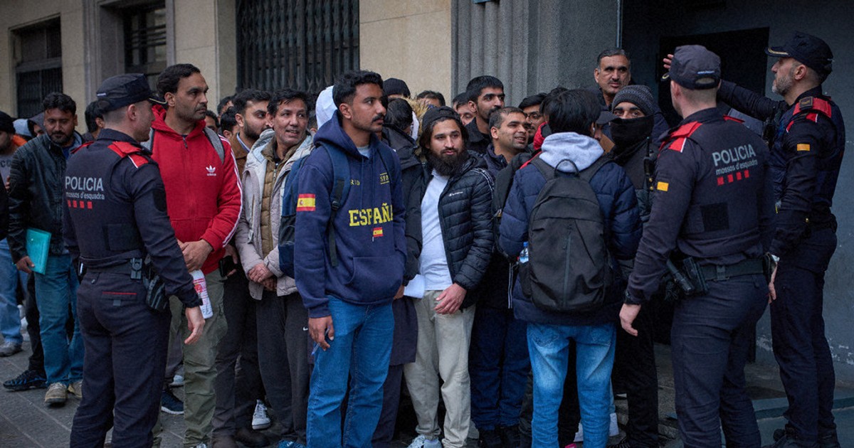 Spain offers hundreds of thousands of immigrants a way to stay legally. But who are they?