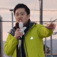 紀の川市で演説した日本維新の会の吉村洋文代表＝紀の川市で2026年2月1日、駒木智一撮影