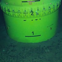南鳥島沖の深海底で採鉱機を海底に突き刺す様子＝2026年1月30日撮影（SIP/海洋研究開発機構提供）