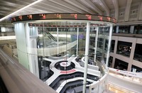  This file photo shows the Tokyo Stock Exchange. (Mainichi)