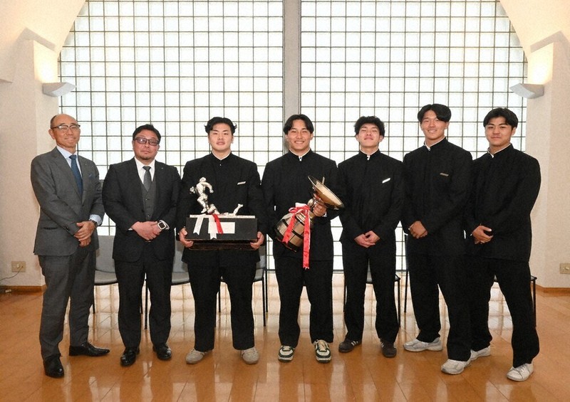 京都成章、高校ラグビー準V 花園沸かせた快進撃 選手ら毎日新聞支局