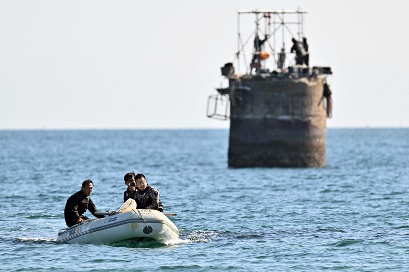 長生炭鉱の7回目調査始まる　初日収容なし　6日から海外ダイバーも