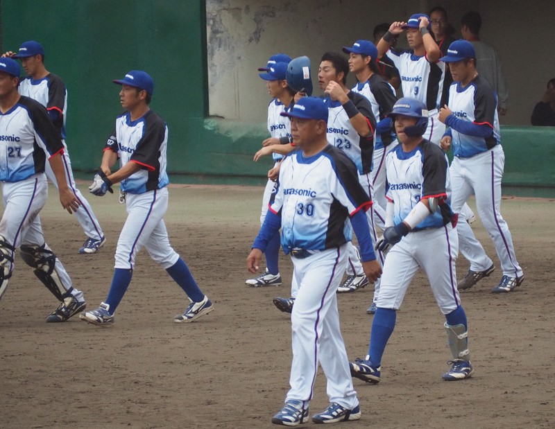 もっと社会人野球：「野球部の存在意義とは」 26年限り休部