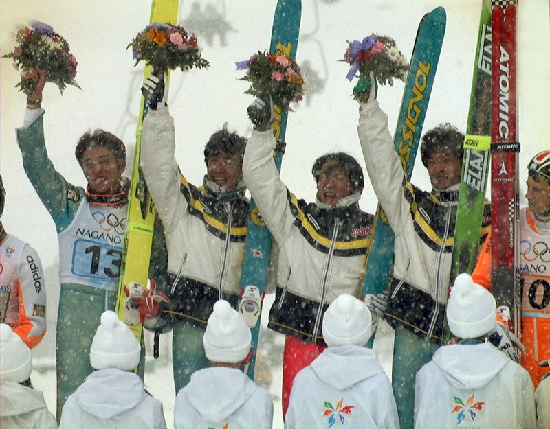長野1998：「銀メダルなら負け」を覆した世界最強の底力 長野