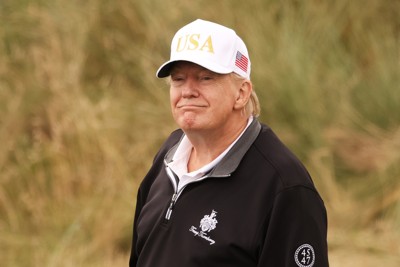 ゴルフ好きのトランプ氏。強引な手法には批判も（2025年7月、英スコットランド）　Bloomberg