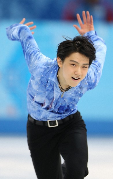 ソチ2014：19歳・羽生結弦、鮮烈オリンピックデビュー 団体で首位発進