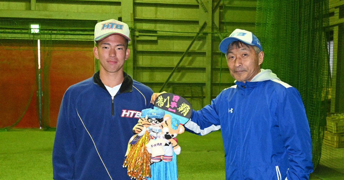 センバツ高校野球 花咲徳栄の必勝願い 保護者会、選手に千羽鶴 ／埼玉