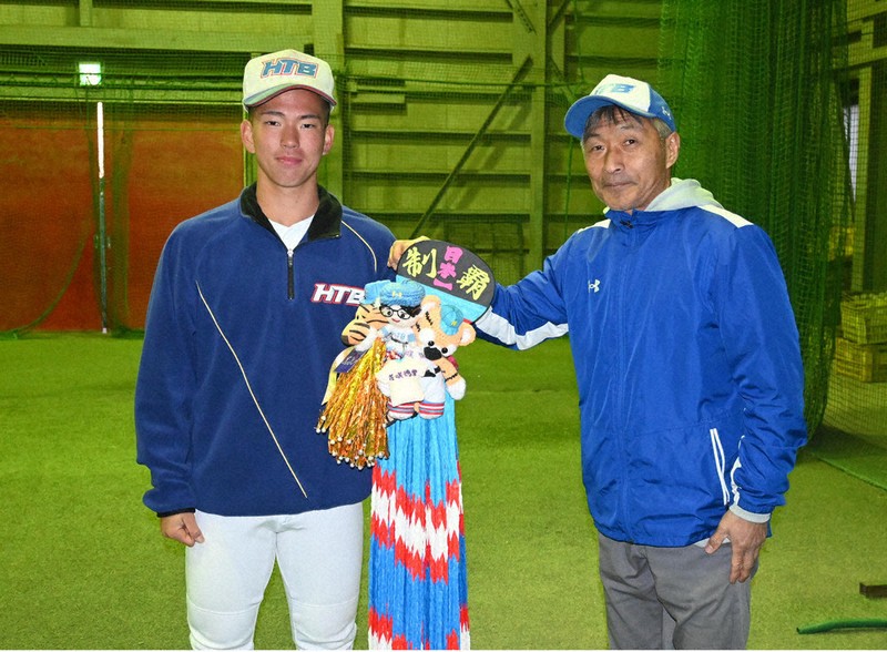 センバツ高校野球 花咲徳栄の必勝願い 保護者会、選手に千羽鶴 ／埼玉