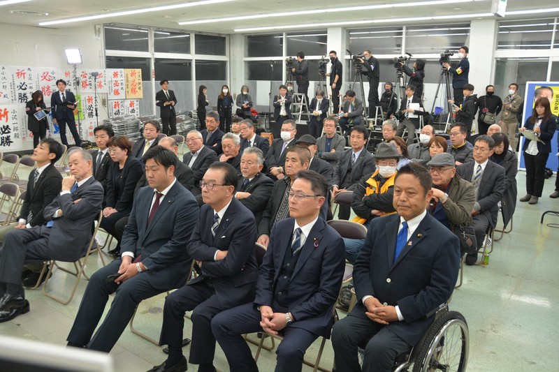 中道・小沢一郎氏が岩手3区で落選確実 「小沢王国」地盤崩れる | 毎日新聞