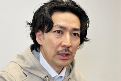 フィギュアスケート選手の表現について語るダンサーのTAKAHIROさん＝東京都千代田区で2026年1月6日、幾島健太郎撮影