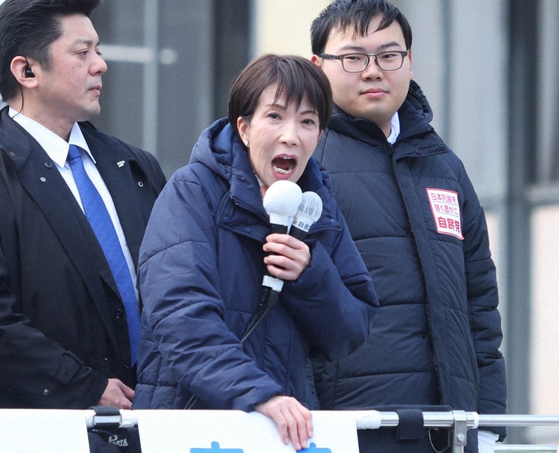 読む政治：「積極財政」の陰に隠れた「安保」 非核三原則、高市首相の
