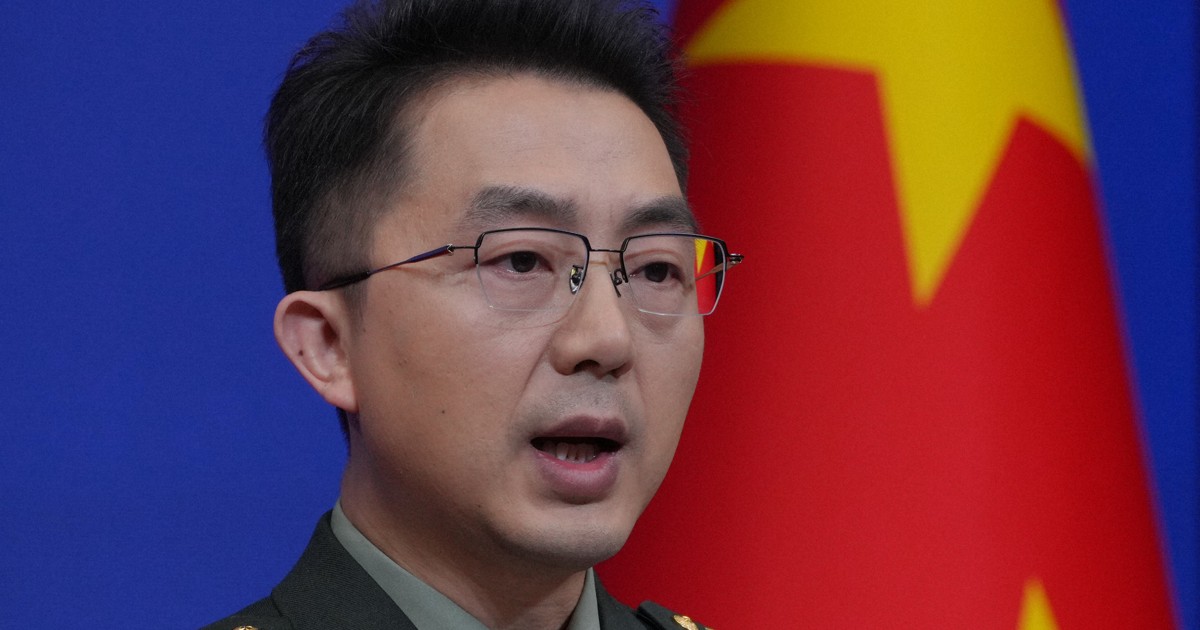 中国、高市首相の改憲意欲に警戒　「平和憲法の土台を空洞化」と非難 | 毎日新聞