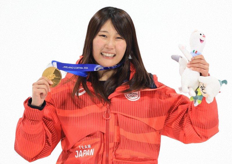 村瀬心椛が金メダル ミラノ五輪スノーボード女子ビッグエア決勝 [写真