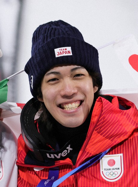 MILANO・CORTINA2026：スノボ村瀬、金 日本女子初