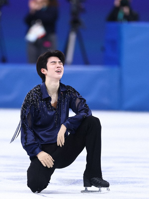 鍵山優真は2位発進 ミラノ五輪フィギュアスケート男子SP [写真特集38
