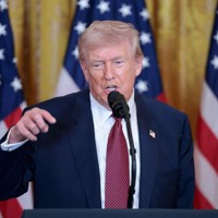 トランプ米大統領＝ワシントンのホワイトハウスで2026年2月11日、ロイター