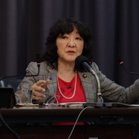 閣議後記者会見で質問に答える片山さつき財務相＝東京都千代田区の財務省で2026年2月13日午前11時26分、加藤結花撮影