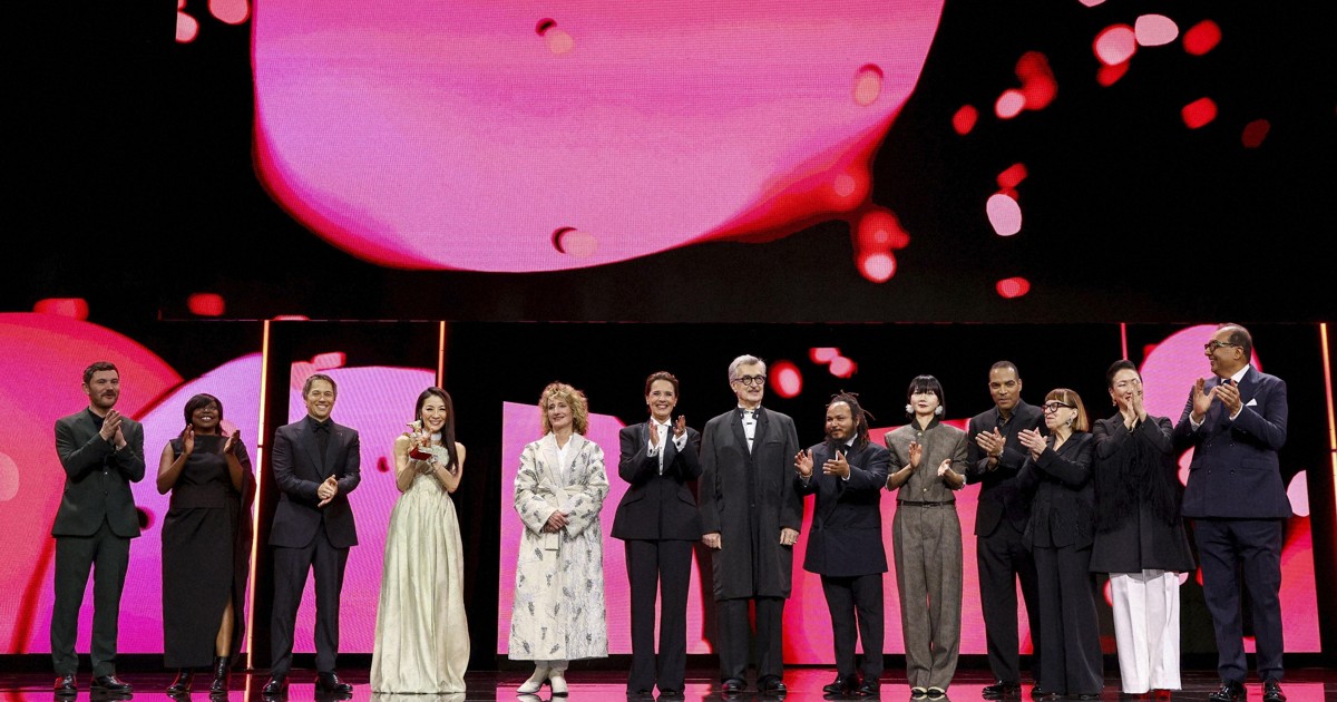 ベルリン国際映画祭が開幕　「花緑青が明ける日に」コンペに