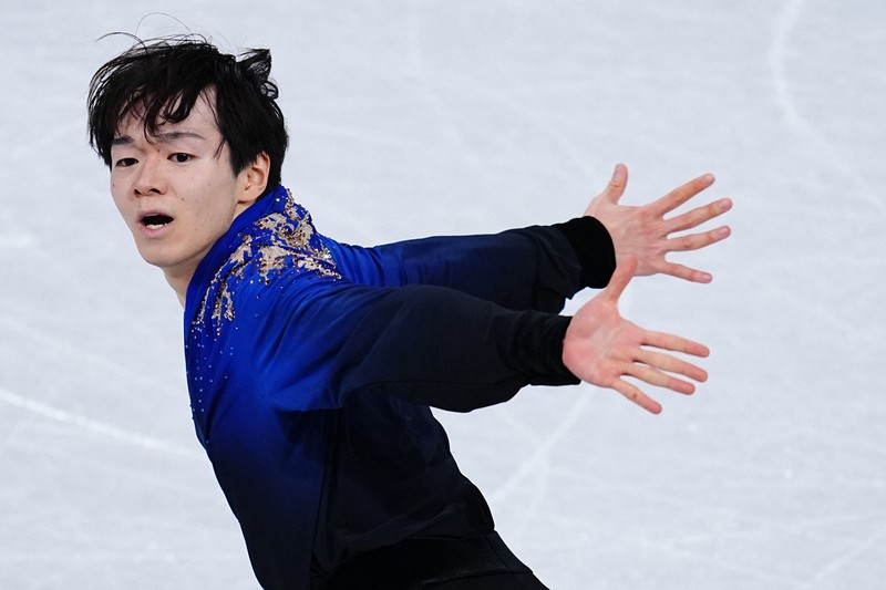 リンクサイド：銀メダルの鍵山優真「全部転んだとしても…」 五輪