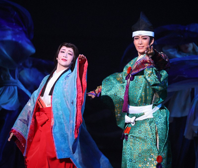 若き武将の愛と別れを描く 宝塚花組公演「蒼月抄－平家終焉の契り