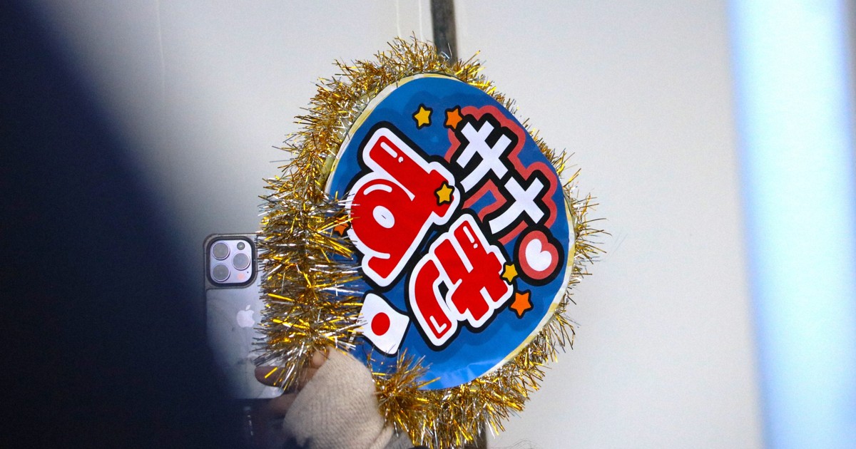 高市1強,高市政権の行方:「SNSジャック」した高市首相 「バズる素材」カネで差の危うさも | 毎日新聞