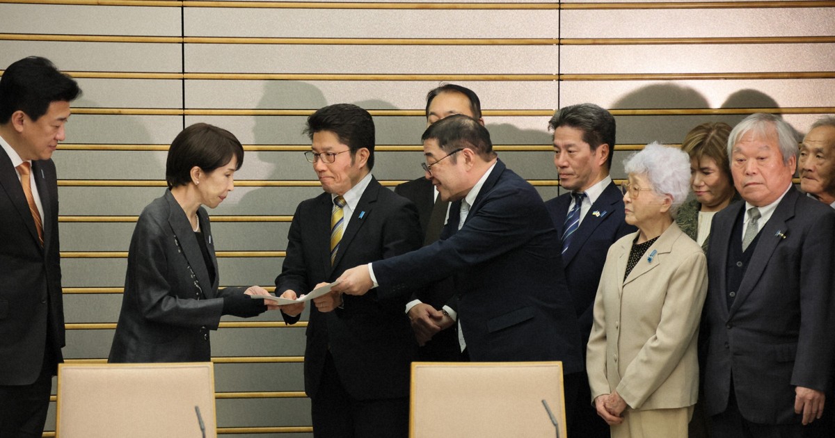 高市首相、拉致被害者家族と面会　「解決は私に課せられた使命」 | 毎日新聞