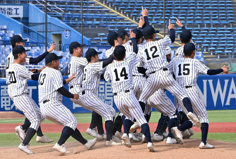 春の王者へ・九国大付のセンバツ：第1部 秋快進撃の舞台裏／上 「絶対