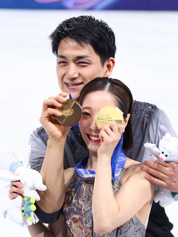 In Photos: Japan's Miura, Kihara win pairs figure skating gold at