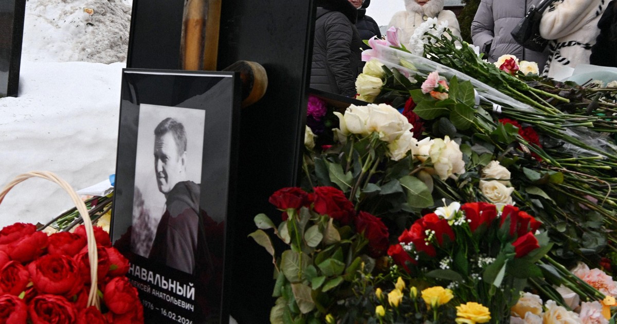 ナワリヌイ氏の不審死から2年、支持者ら追悼　ロシアで政権批判