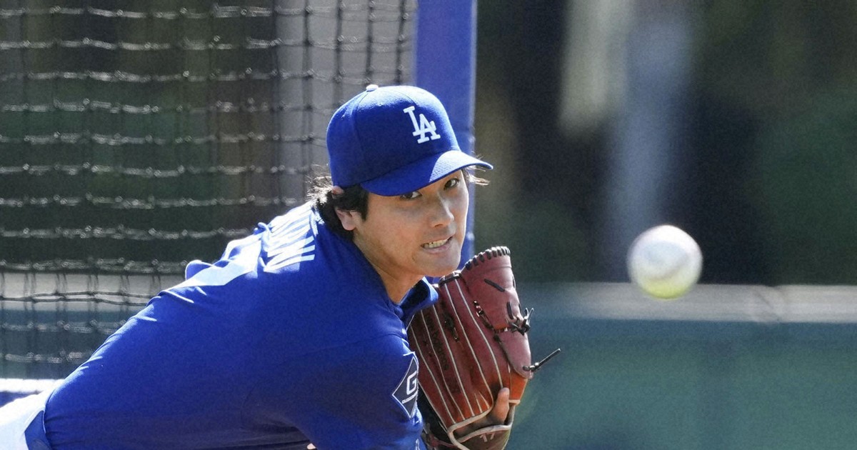 Baseball: Ohtani pitches for 1st time in live batting practice at camp