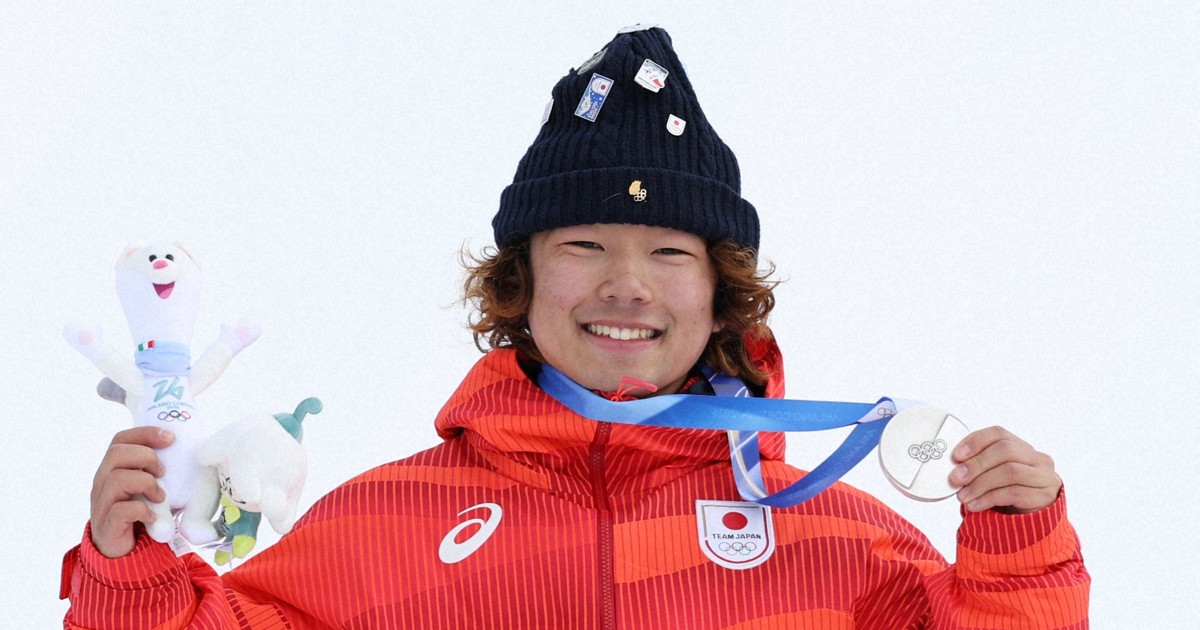 男子スロープスタイルで長谷川帝勝が銀メダル ミラノ五輪スノーボード