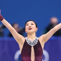 女子フリーの演技を終えてあいさつする坂本花織＝ミラノ・アイススケートアリーナで2026年2月19日、猪飼健史撮影