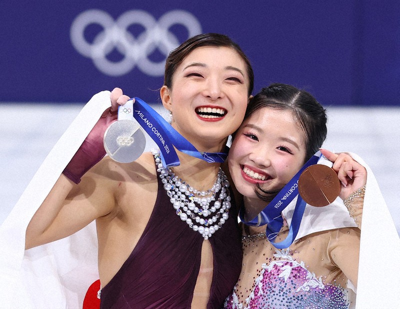 ミラノ・コルティナ2026：フィギュア女子 坂本銀、中井銅 | 毎日新聞