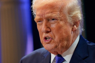 米連邦最高裁の判決を受け、記者会見するトランプ大統領＝ホワイトハウスで2026年2月20日、ロイター
