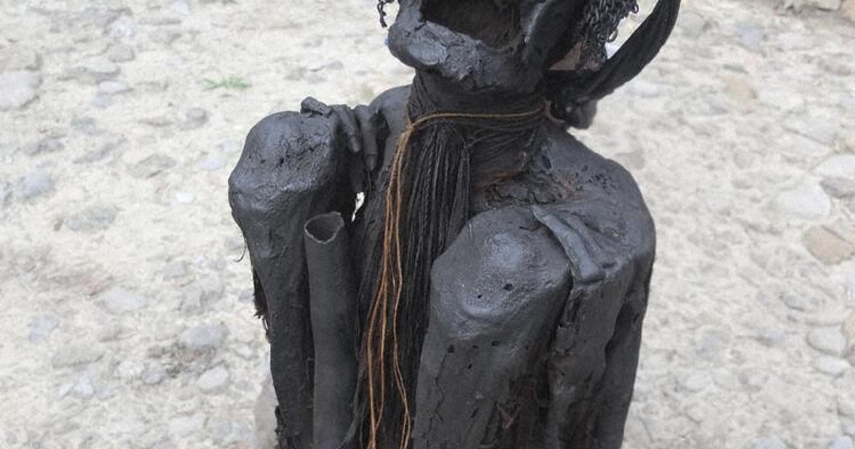 最古のミイラ アジアに 1万年前 燻製して保存 札幌医科大名誉教授ら