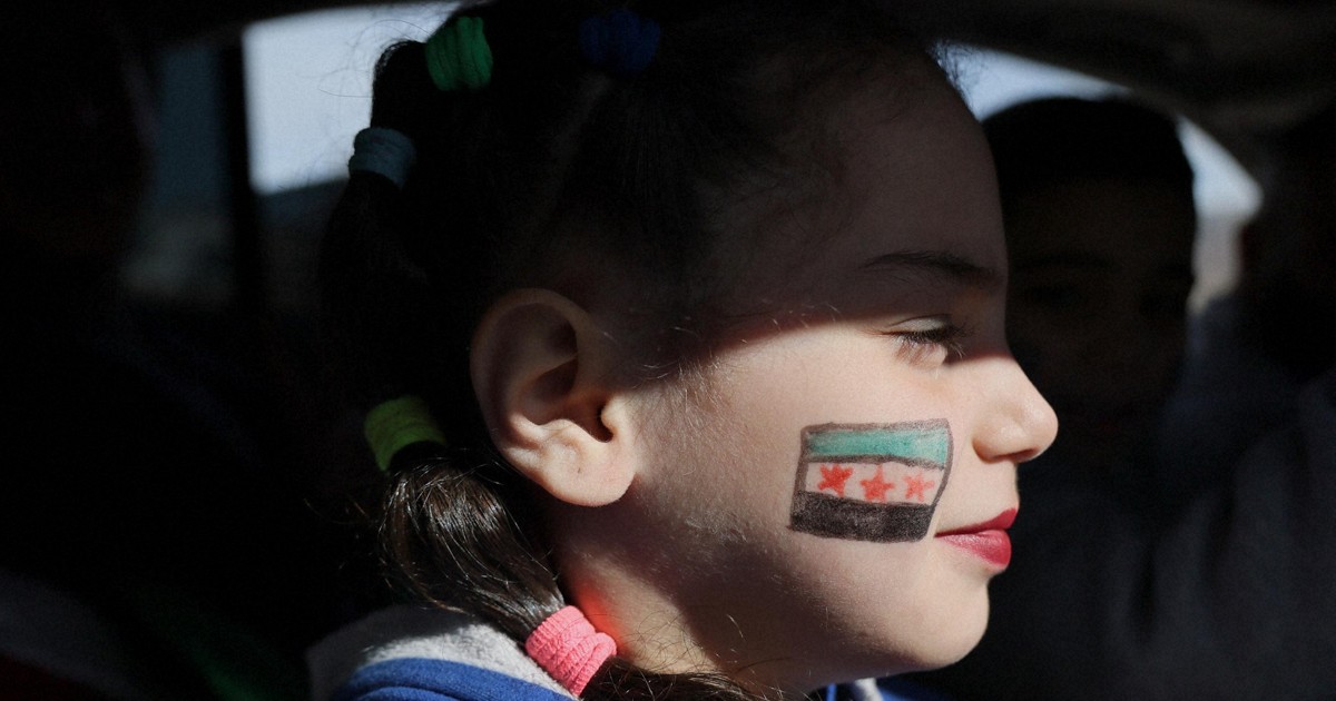 カメラ一つで捉えられない涙　シリアの多難な前途　和田・写真記者