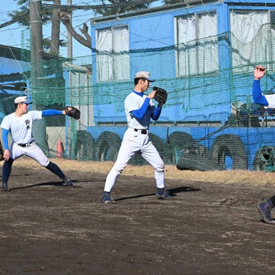 春に輝け'26センバツ：花咲徳栄 練習紹介／中 音立てて腕振り抜く 3